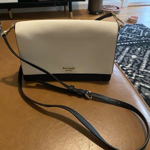 Kate Spade convertible crossbody bag - WITH TAG, BRAND NEW, NEVER WORN!